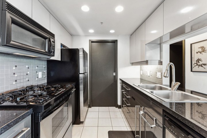 Photo 23 at 2201 - 1408 Strathmore Mews, Yaletown, Vancouver West