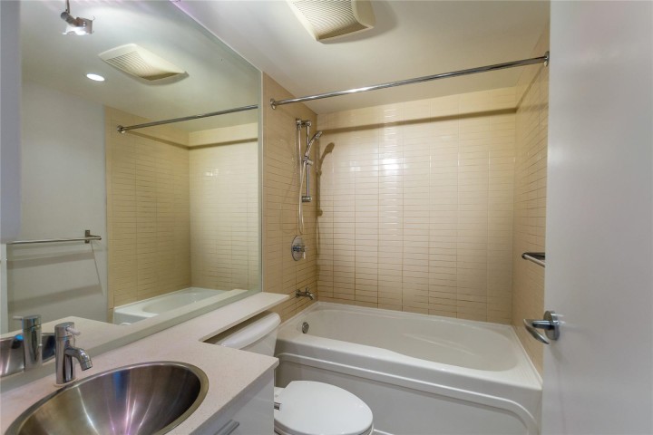 Photo 14 at 3108 - 111 W Georgia Street, Downtown VW, Vancouver West