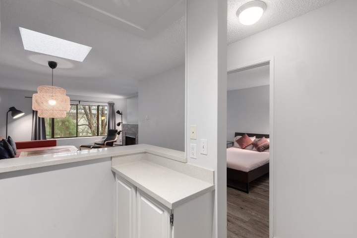 Photo 10 at 306 - 1775 W 10th Avenue, Fairview VW, Vancouver West