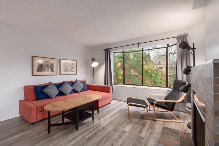 Photo 4 at 306 - 1775 W 10th Avenue, Fairview VW, Vancouver West