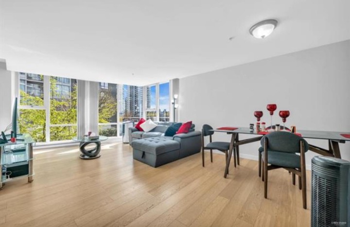 Photo 6 at 201 - 550 Pacific Street, Yaletown, Vancouver West