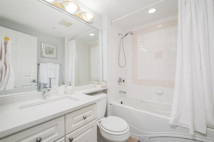 Photo 16 at 1105 - 1383 Howe Street, Downtown VW, Vancouver West