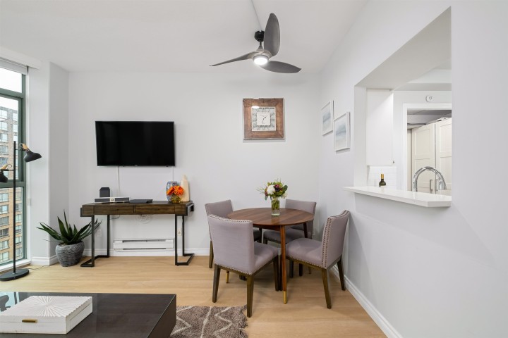 Photo 7 at 1105 - 1383 Howe Street, Downtown VW, Vancouver West