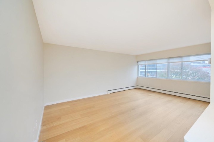 Photo 6 at 205 - 5926 Tisdall Street, Oakridge VW, Vancouver West