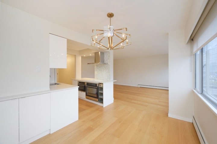 Photo 15 at 205 - 5926 Tisdall Street, Oakridge VW, Vancouver West