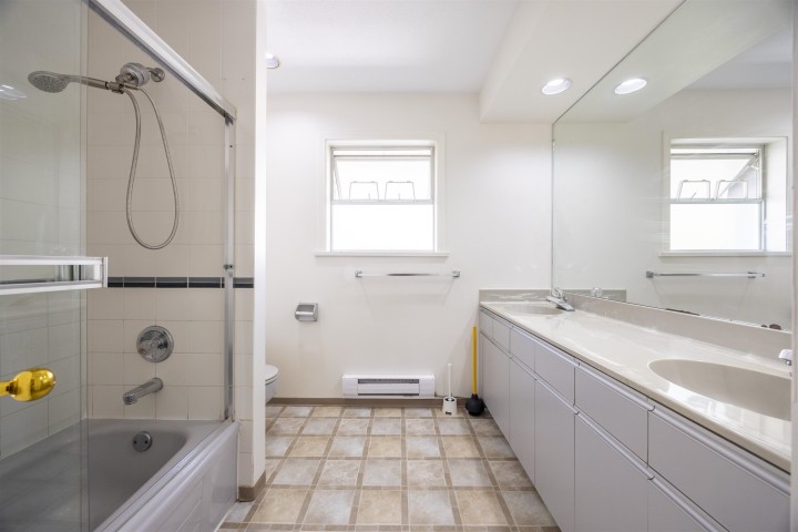 Photo 25 at 2063 W 47th Avenue, Kerrisdale, Vancouver West