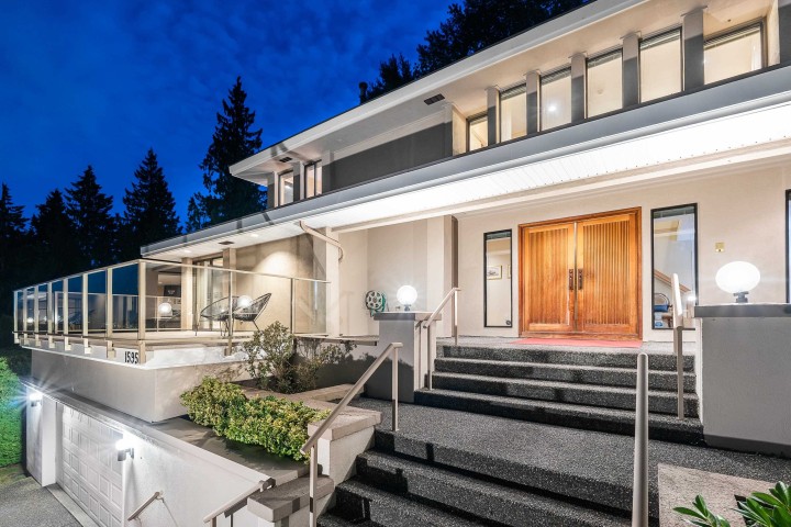 Photo 3 at 1595 Tyrol Court, Chartwell, West Vancouver