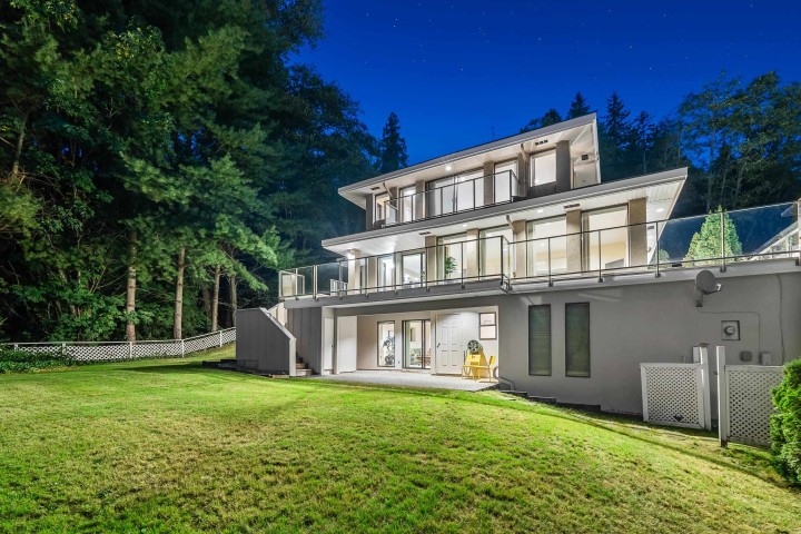Photo 4 at 1595 Tyrol Court, Chartwell, West Vancouver