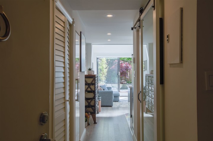 Photo 13 at 106 - 1745 Esquimalt Avenue, Ambleside, West Vancouver