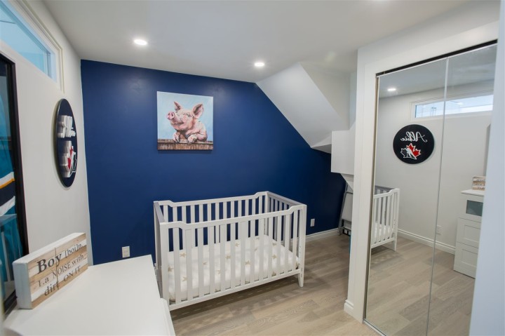 Photo 12 at 106 - 1745 Esquimalt Avenue, Ambleside, West Vancouver