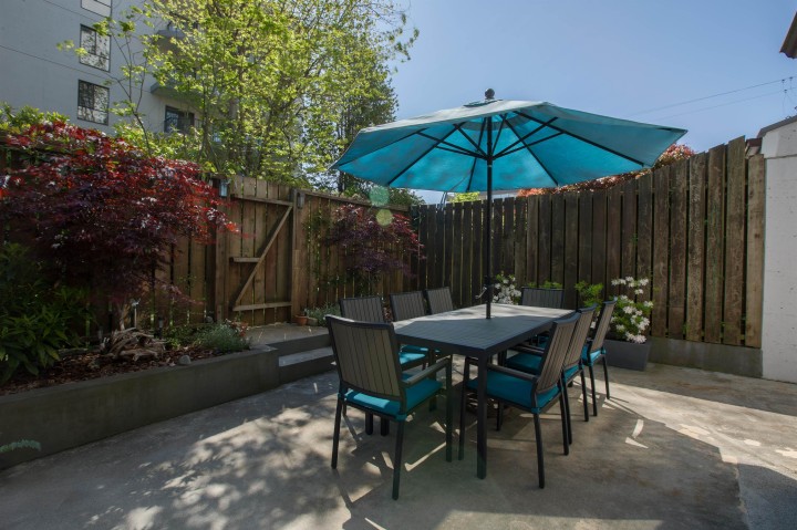 Photo 8 at 106 - 1745 Esquimalt Avenue, Ambleside, West Vancouver