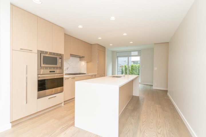 Photo 10 at 18 - 3483 Ross Drive, University VW, Vancouver West