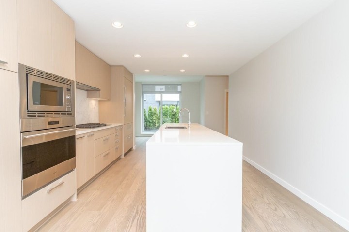 Photo 8 at 18 - 3483 Ross Drive, University VW, Vancouver West