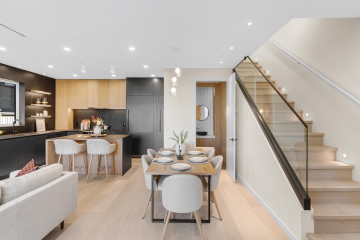 Photo 2 at 1 - 2764 W 14th Avenue, Kitsilano, Vancouver West