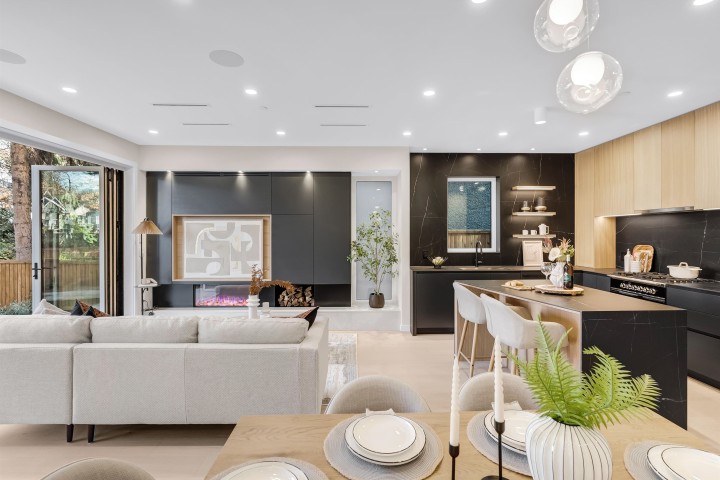 Photo 9 at 1 - 2764 W 14th Avenue, Kitsilano, Vancouver West