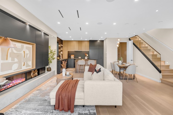 Photo 3 at 2 - 2764 W 14th Avenue, Kitsilano, Vancouver West