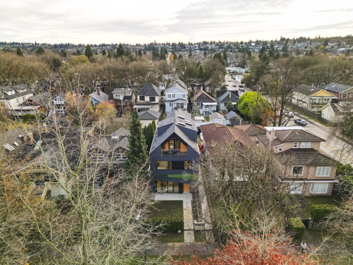 Photo 37 at 2 - 2764 W 14th Avenue, Kitsilano, Vancouver West