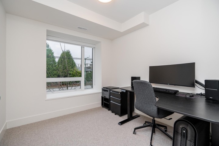 Photo 9 at 6840 Oak Street, South Cambie, Vancouver West
