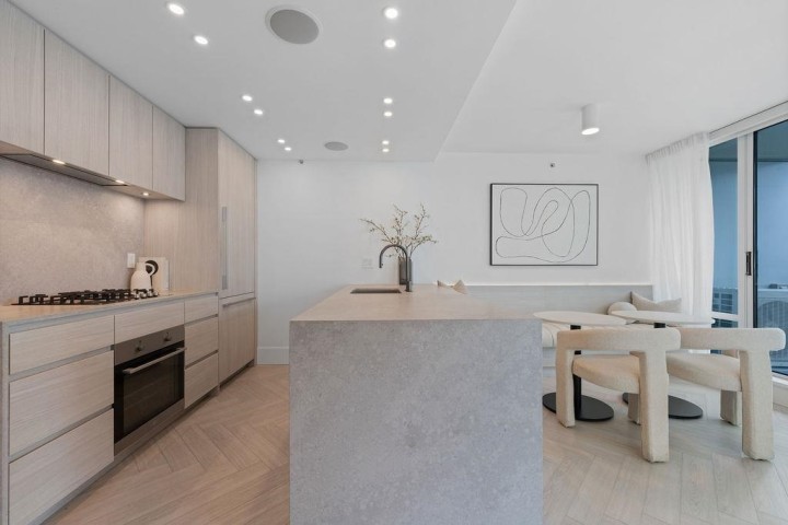 Photo 4 at 2206 - 1438 Richards Street, Yaletown, Vancouver West