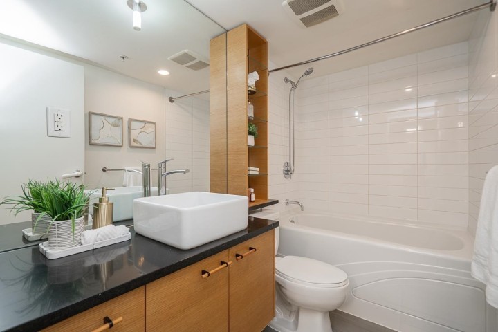 Photo 27 at 106 - 980 Cooperage Way, Yaletown, Vancouver West