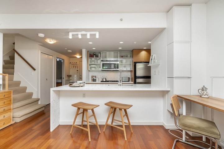 Photo 12 at 106 - 980 Cooperage Way, Yaletown, Vancouver West