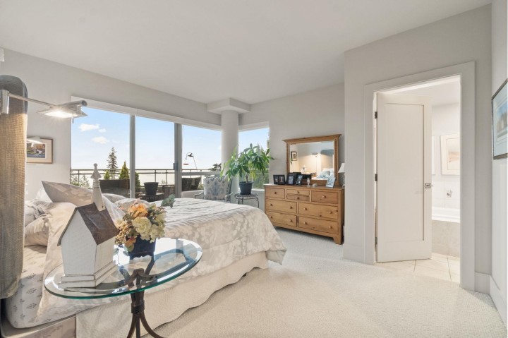 Photo 13 at 201 - 3105 Deer Ridge Drive, Deer Ridge WV, West Vancouver