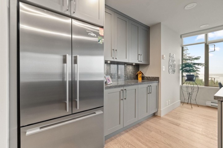 Photo 12 at 201 - 3105 Deer Ridge Drive, Deer Ridge WV, West Vancouver