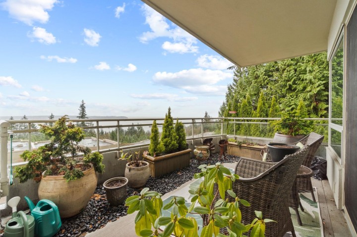 Photo 20 at 201 - 3105 Deer Ridge Drive, Deer Ridge WV, West Vancouver