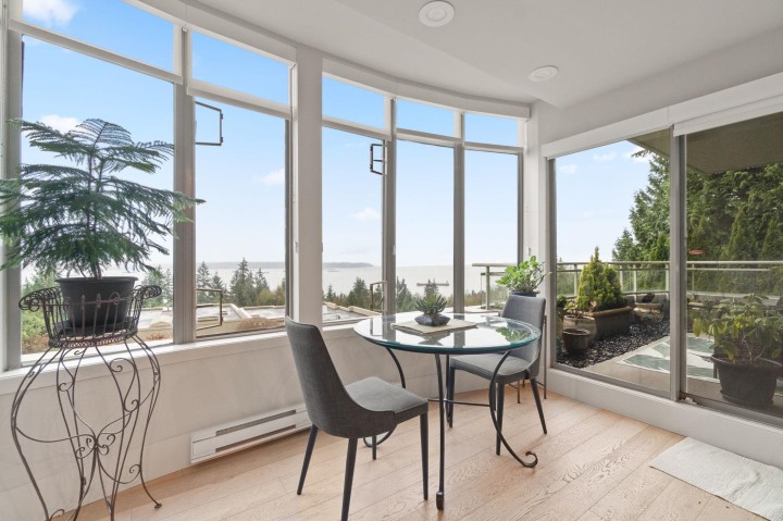 Photo 9 at 201 - 3105 Deer Ridge Drive, Deer Ridge WV, West Vancouver