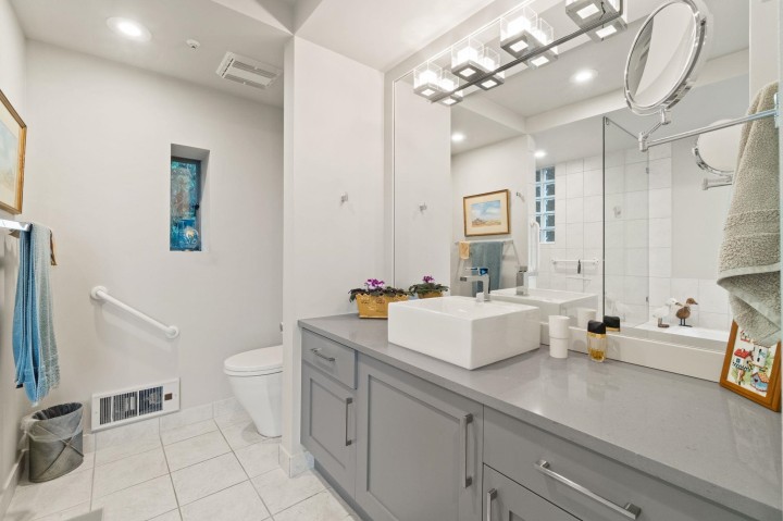 Photo 18 at 201 - 3105 Deer Ridge Drive, Deer Ridge WV, West Vancouver