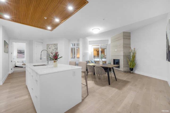 Photo 1 at 101 - 6699 Nelson Avenue, Horseshoe Bay WV, West Vancouver