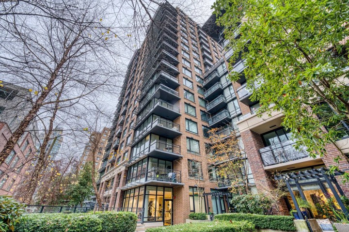 Photo 1 at 1807 - 1088 Richards Street, Yaletown, Vancouver West