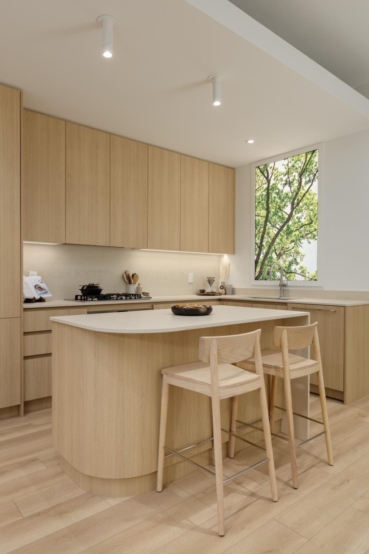Photo 6 at 103 - 2810 Nanaimo Street, Renfrew Heights, Vancouver East