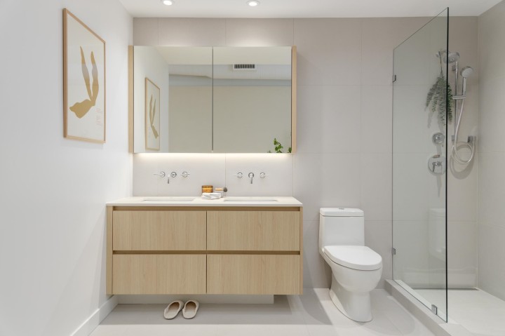 Photo 15 at 103 - 2810 Nanaimo Street, Renfrew Heights, Vancouver East