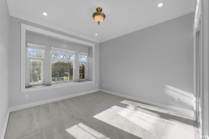 Photo 6 at 3311 E 44th Avenue, Killarney VE, Vancouver East