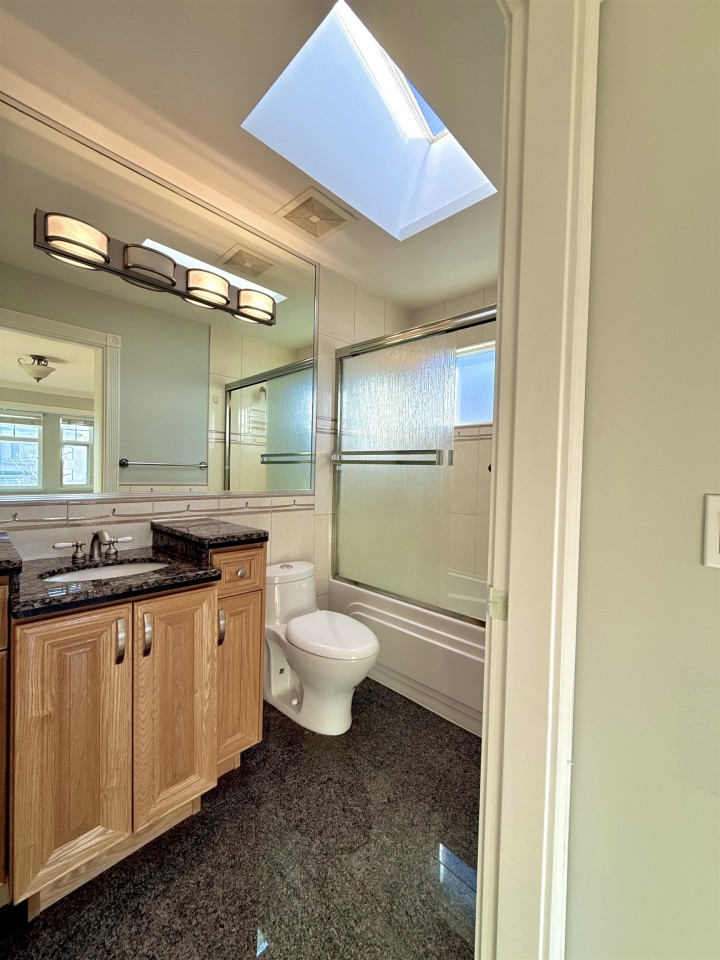 Photo 13 at 3311 E 44th Avenue, Killarney VE, Vancouver East