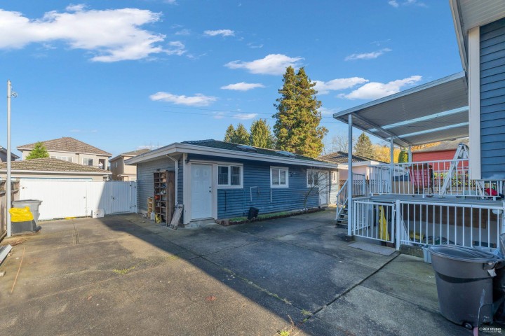 Photo 17 at 3311 E 44th Avenue, Killarney VE, Vancouver East