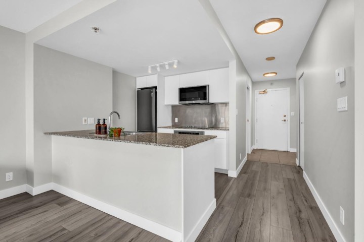 Photo 5 at 1805 - 788 Hamilton Street, Downtown VW, Vancouver West