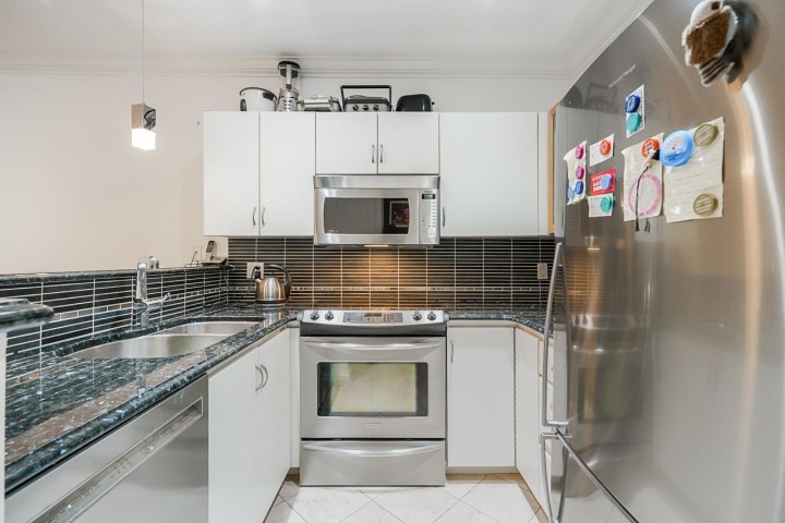 Photo 9 at 302 - 1177 Hornby Street, Downtown VW, Vancouver West