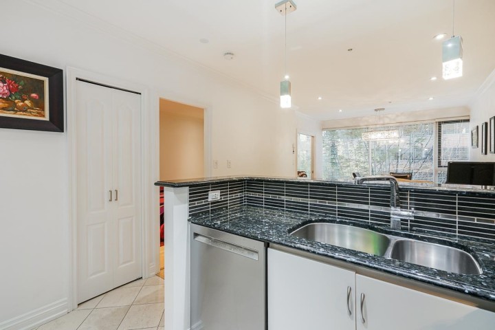 Photo 10 at 302 - 1177 Hornby Street, Downtown VW, Vancouver West