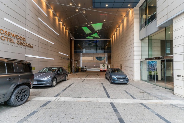 Photo 27 at 2405 - 667 Howe Street, Downtown VW, Vancouver West