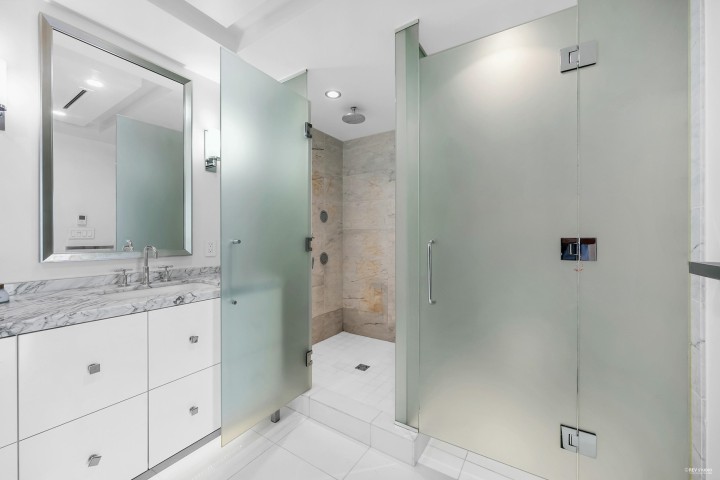 Photo 21 at 2405 - 667 Howe Street, Downtown VW, Vancouver West