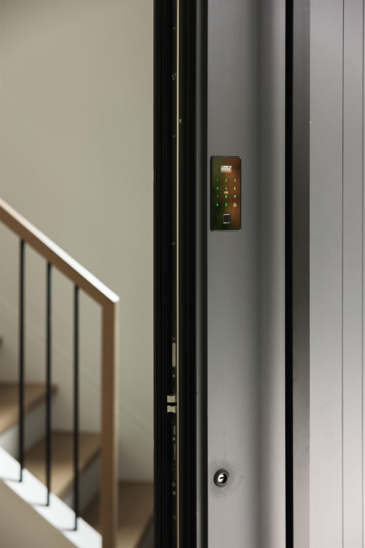 Photo 4 at 1181 W 33rd Avenue, Shaughnessy, Vancouver West