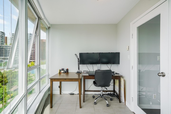 Photo 13 at 603 - 980 Cooperage Way, Yaletown, Vancouver West