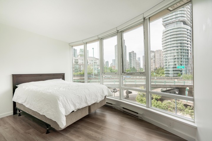 Photo 16 at 603 - 980 Cooperage Way, Yaletown, Vancouver West