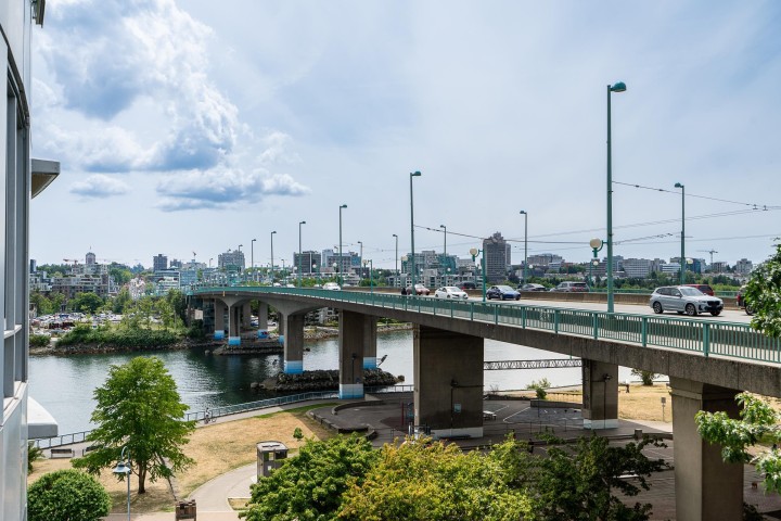 Photo 20 at 603 - 980 Cooperage Way, Yaletown, Vancouver West