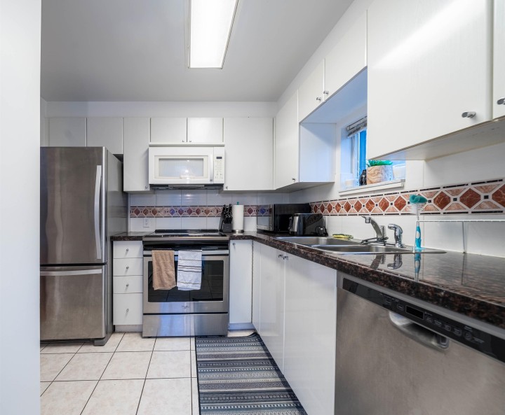 Photo 6 at 903 - 1166 Melville Street, Coal Harbour, Vancouver West