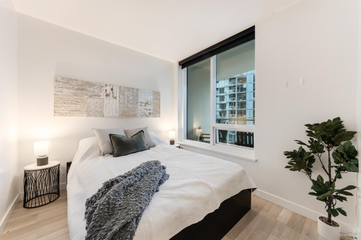 Photo 5 at 912 - 68 Smithe Street, Downtown VW, Vancouver West