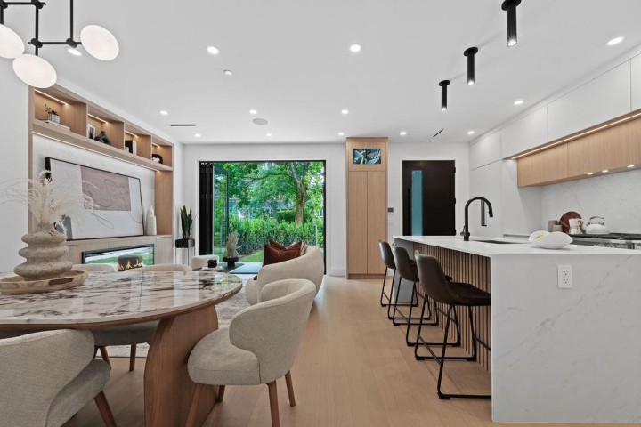 Photo 13 at 1 - 3880 W 23rd Avenue, Dunbar, Vancouver West