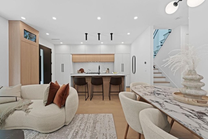 Photo 9 at 1 - 3880 W 23rd Avenue, Dunbar, Vancouver West